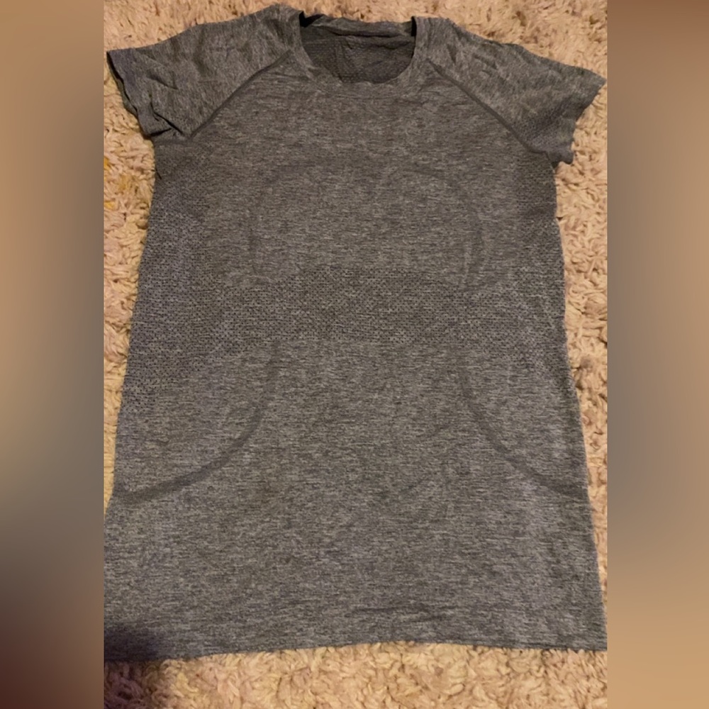 grey swiftly tech from lululemon size 8